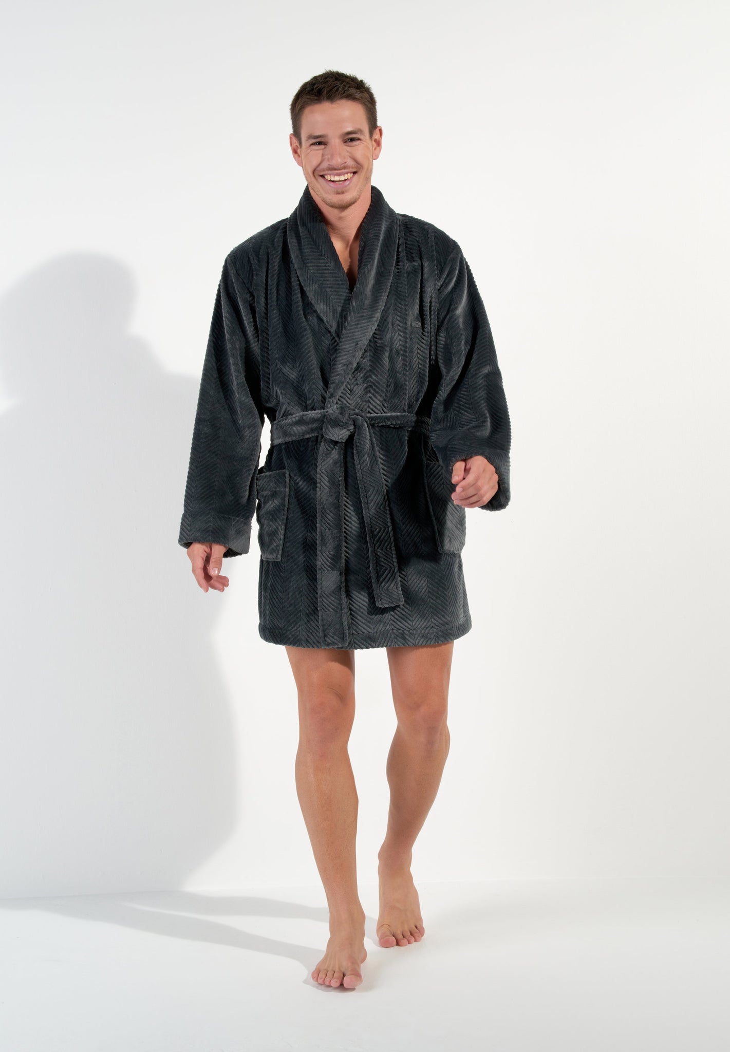 Full-body view of a men model wearing HO grey  Short robe